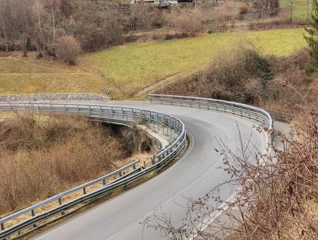 Borno, senso unico alternato sulla Sp 5 per lavori di manutenzione del ponte “del Panzen”