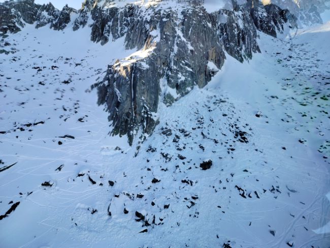 Alpinista inglese disperso in Adamello: ricerche temporaneamente sospese